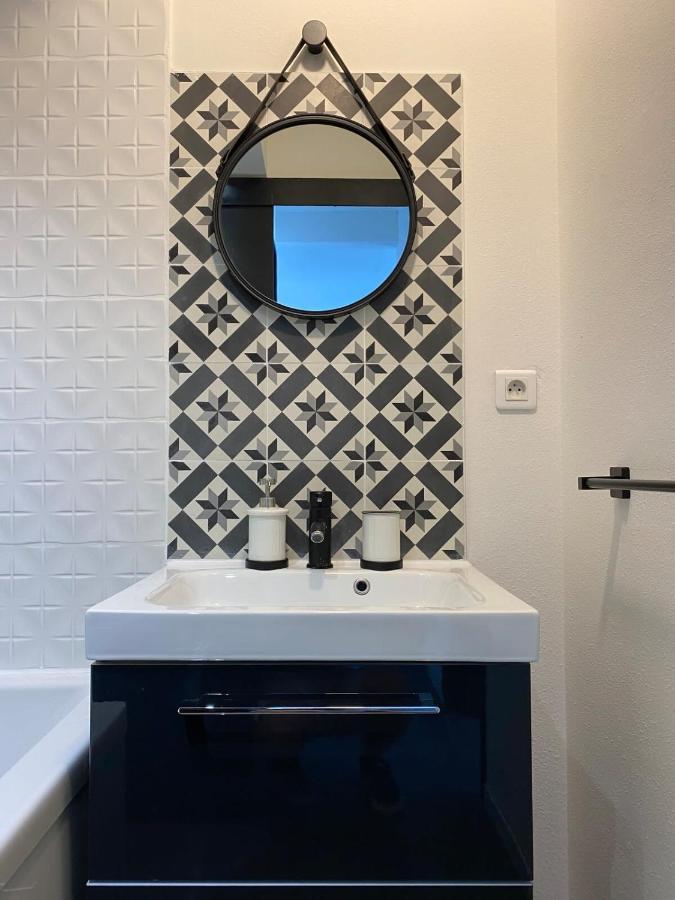 T2 Completely Renovated In A Quiet Area Close To City Center Tours Luaran gambar